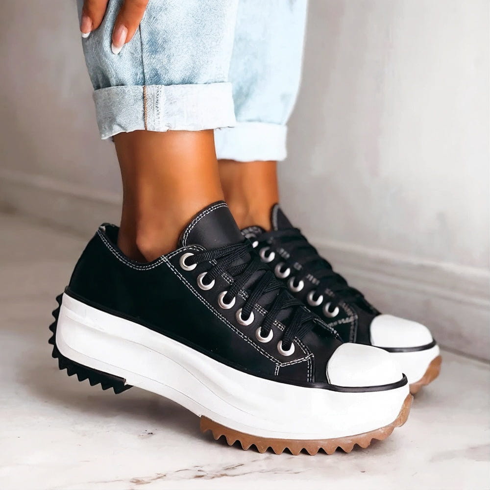 Lia | Pain Relieving Sneakers