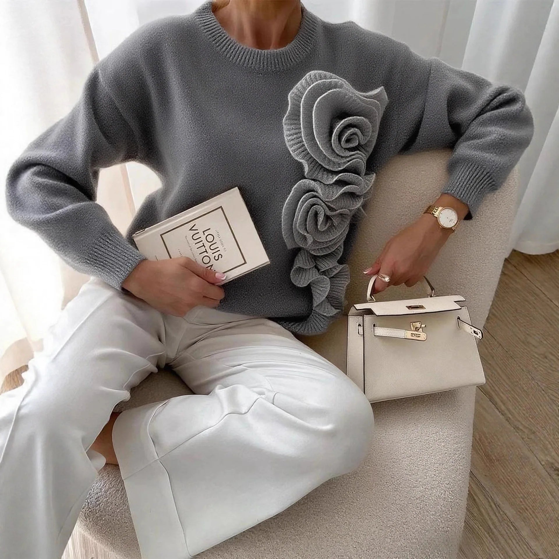 WINTER BLOSSOM SWEATER