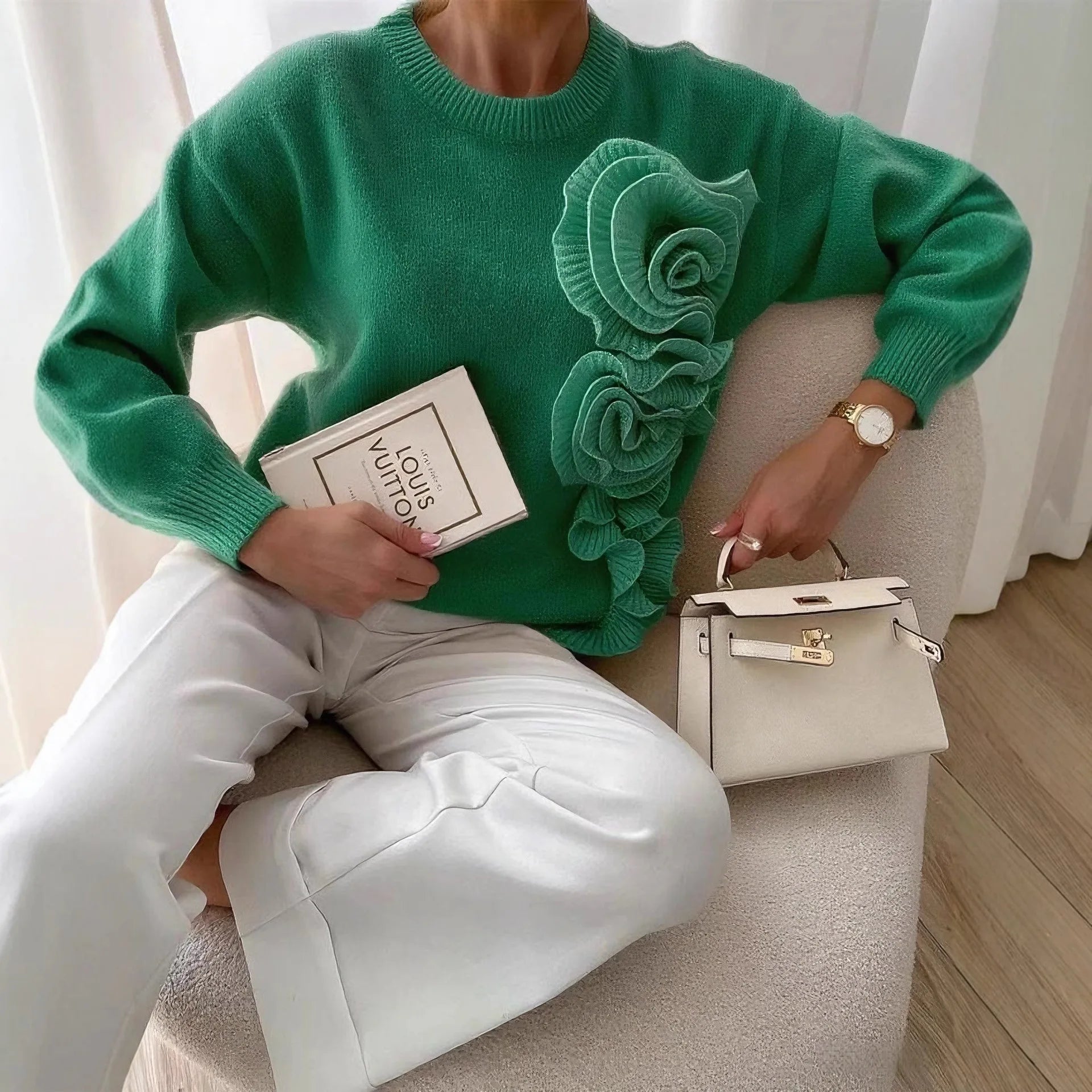 WINTER BLOSSOM SWEATER