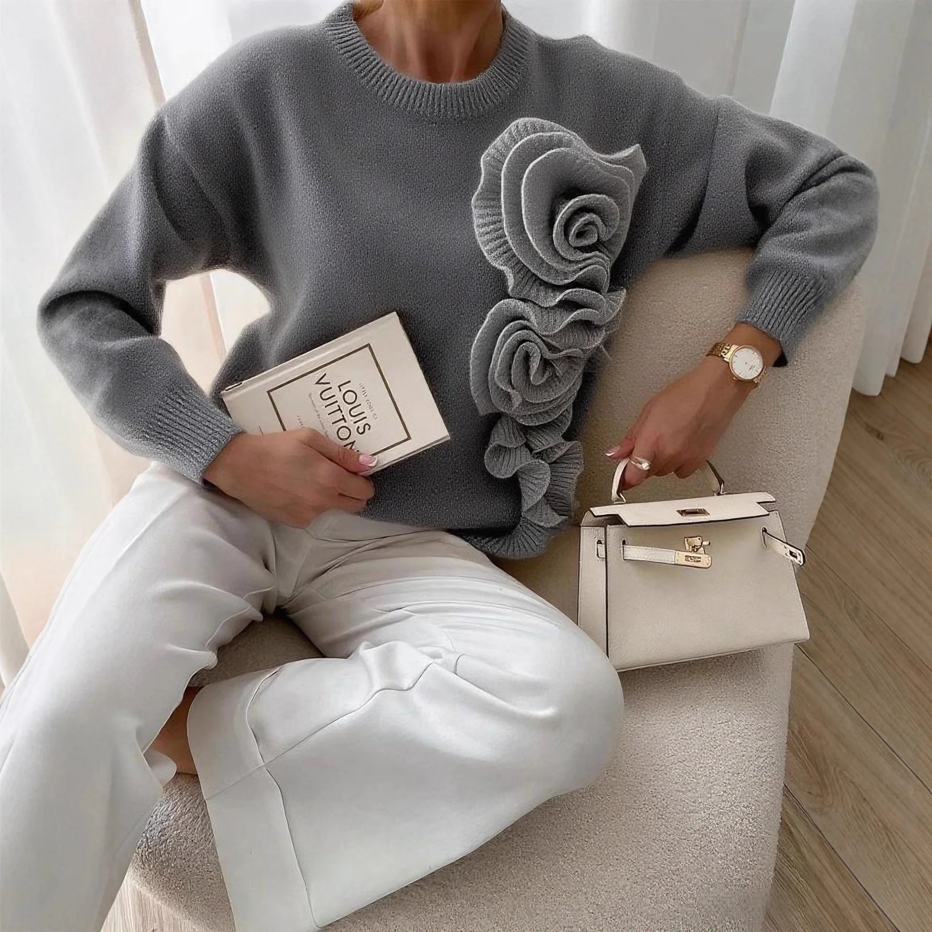 WINTER BLOSSOM SWEATER