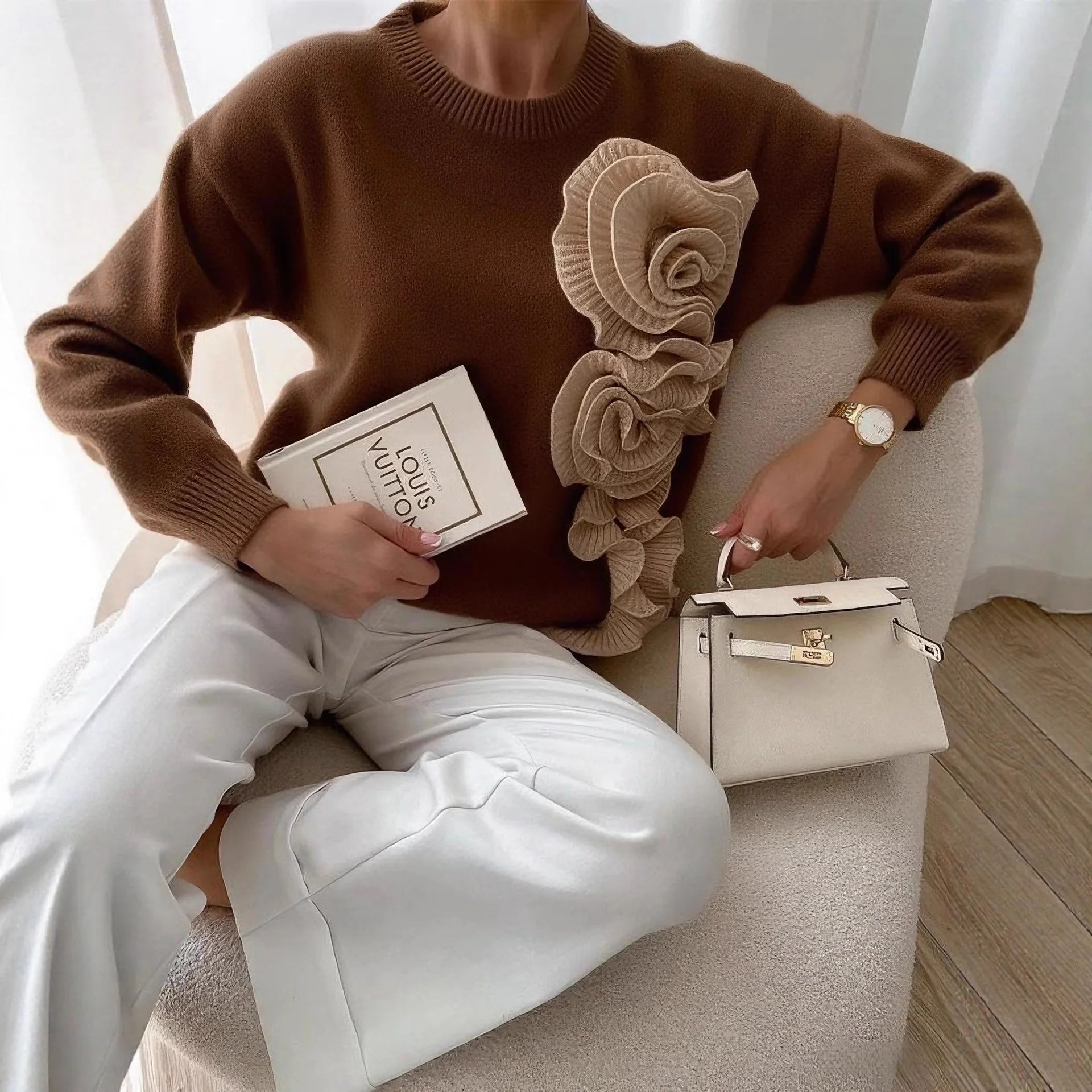 WINTER BLOSSOM SWEATER